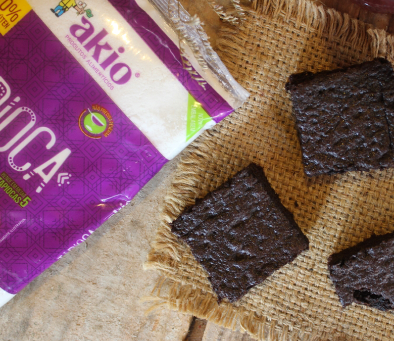 Bolo de chocolate com Tapioca Akio