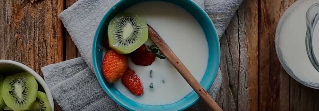 Kefir: conheça e aprenda fazer um iogurte delicioso