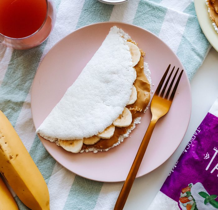 Tapioca com Pasta de Amendoim e Banana